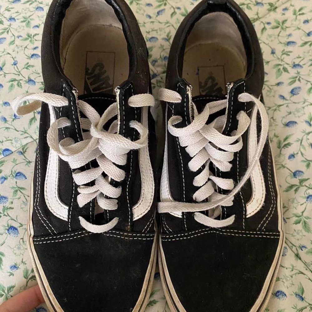 Low top vans.